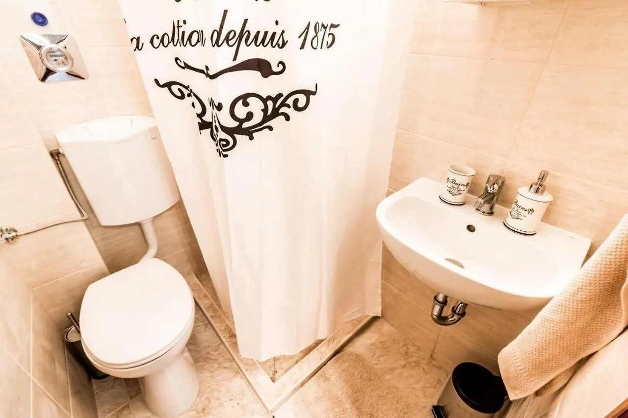 Amazon Apartment Near The Famous Party Boulevard Budapest